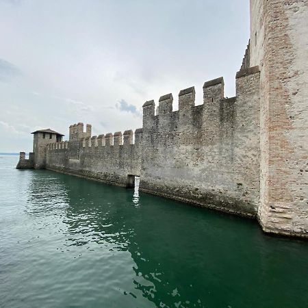Apartmán Castello Mavino Sirmione Exteriér fotografie