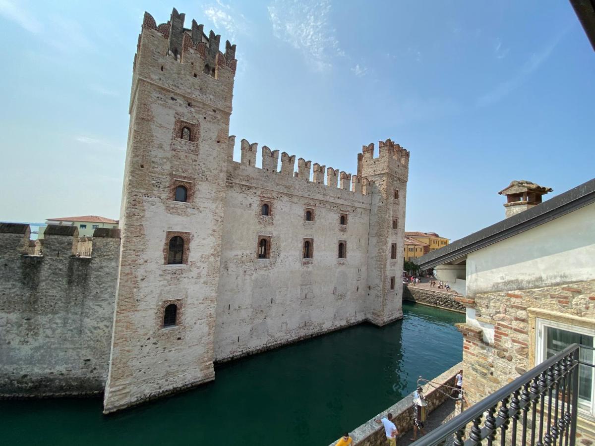Apartmán Castello Mavino Sirmione Exteriér fotografie