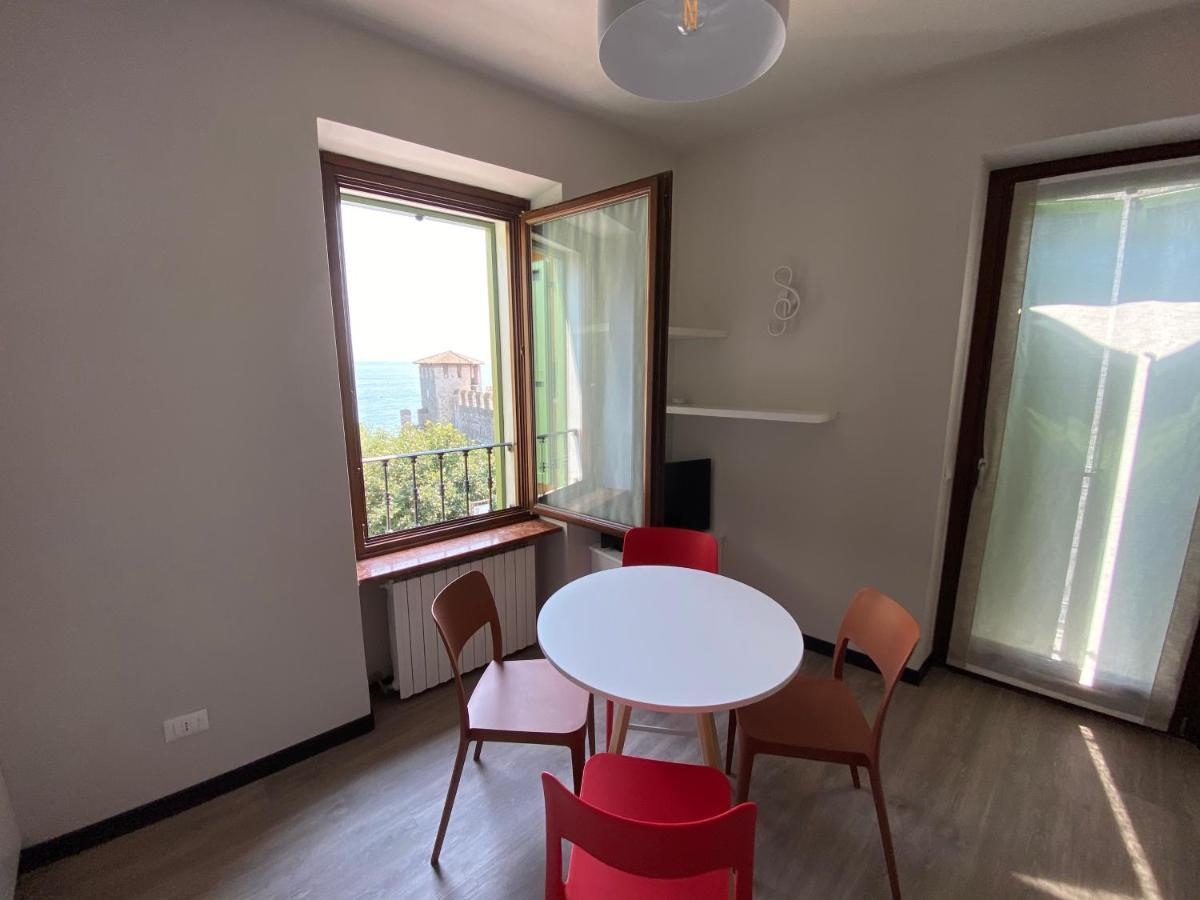 Apartmán Castello Mavino Sirmione Exteriér fotografie
