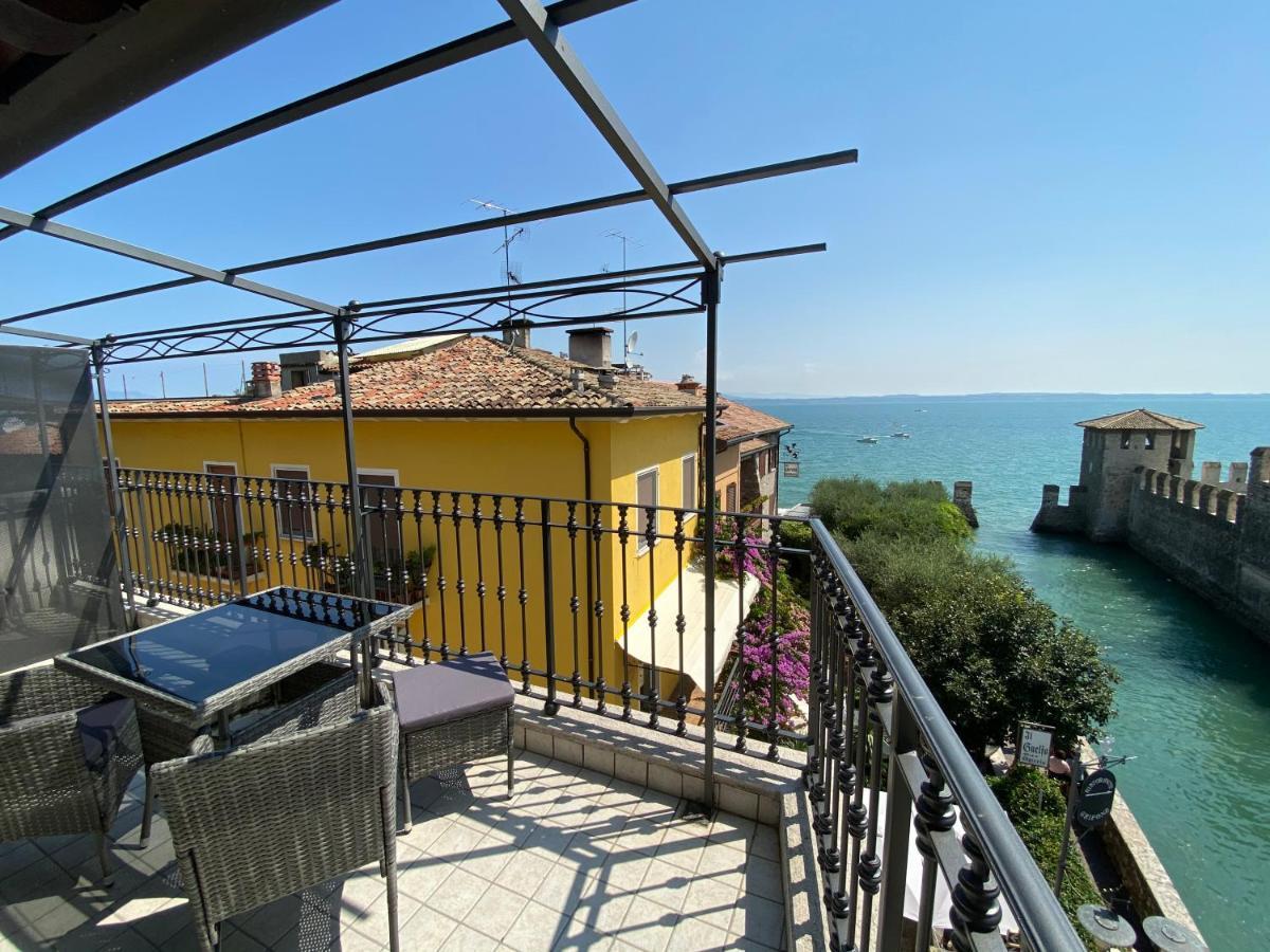 Apartmán Castello Mavino Sirmione Exteriér fotografie