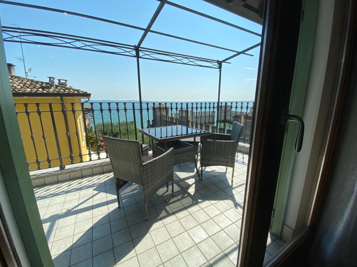 Apartmán Castello Mavino Sirmione Exteriér fotografie
