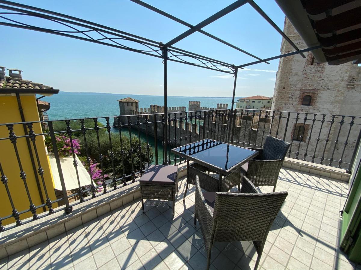 Apartmán Castello Mavino Sirmione Exteriér fotografie